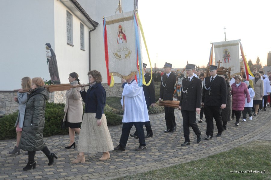 39 Procesja rezurekcyjna.jpg